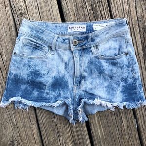 Bullhead Light Acid Wash High Rise Denim Shorts